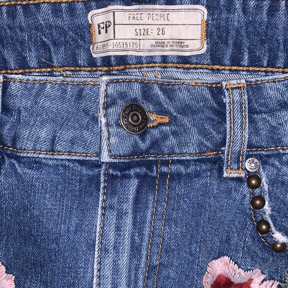 Free People Wild Rose Denim Floral Embroidered Skirt- Size 26 - Picture 3 of 4